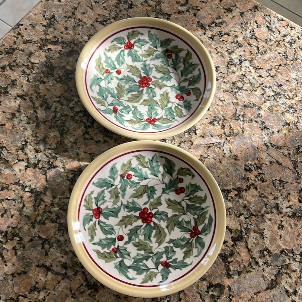 two Longaberger vintage Holly plates